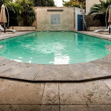 66c1 - In A Chateau